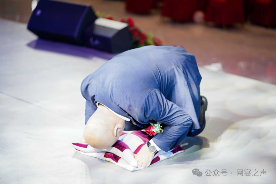 中创网宴滇西运营中心首场个人定制生日宴:赵孝忠先生的特别庆典 中创网宴滇西运营中心首场个人定制生日宴:赵孝忠先生的特别庆典