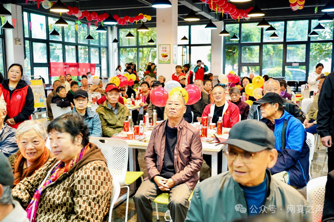九九重阳念党恩,友邻同行促和谐 —— 云南网宴爱心敬老集体生日宴 九九重阳念党恩,友邻同行促和谐 —— 云南网宴爱心敬老集体生日宴